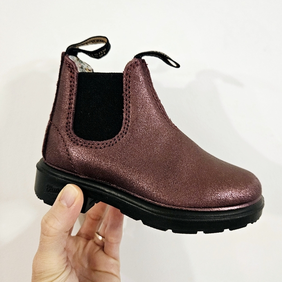 Blundstone Rose Pink Ankle Boots - Little Kids / Toddler Size 8 - Picture 2 of 5